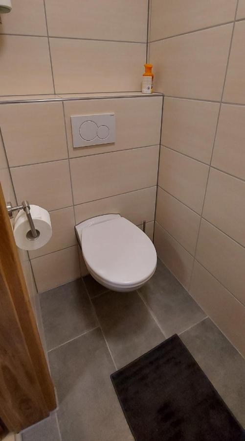 Ferienwohnung Am Fluss Klotten Ngoại thất bức ảnh